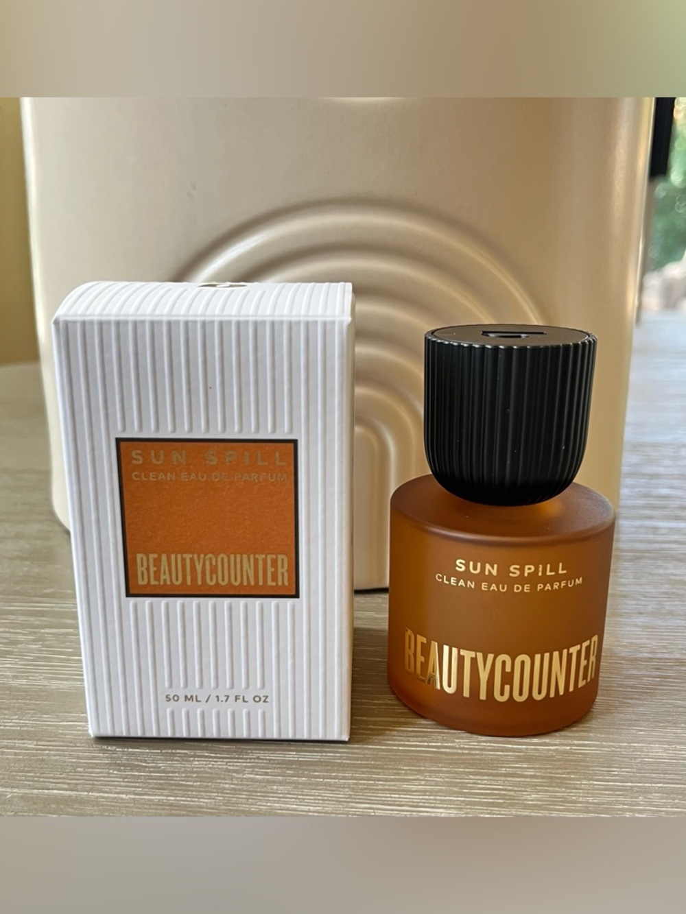 Beautycounter Sun Spill Eau de Parfum Spray 1.7 fl oz / 50 ml Full Size - Picture 3 of 9
